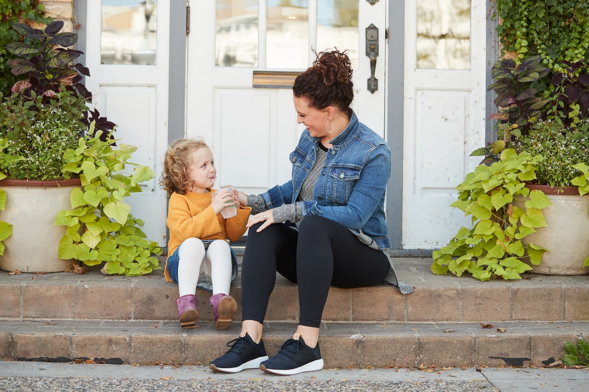 daily uniform, denim jacket, leggings, fall style