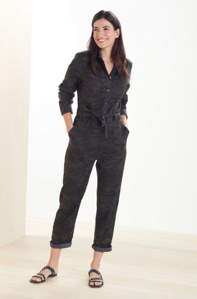 HOW TO LOOK CHIC IN A UTILITY JUMPSUIT - Awed by Monica