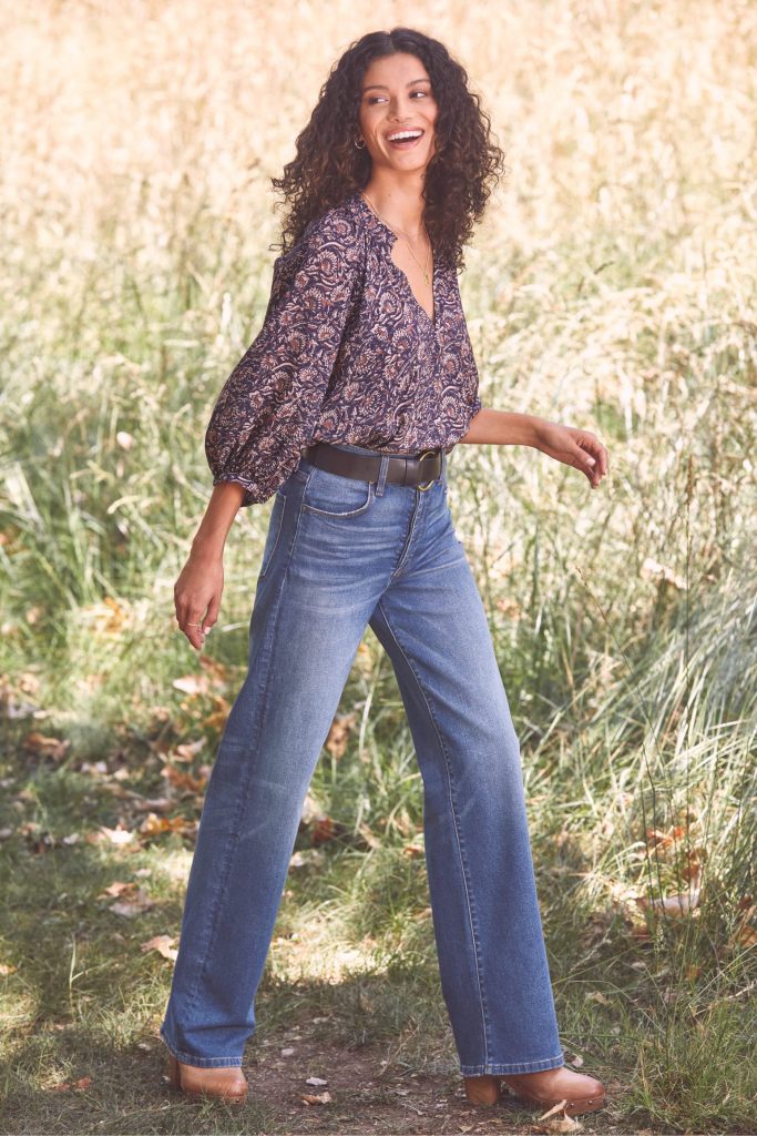 How to Wear High Waisted Jeans: Styling Ideas & Tips